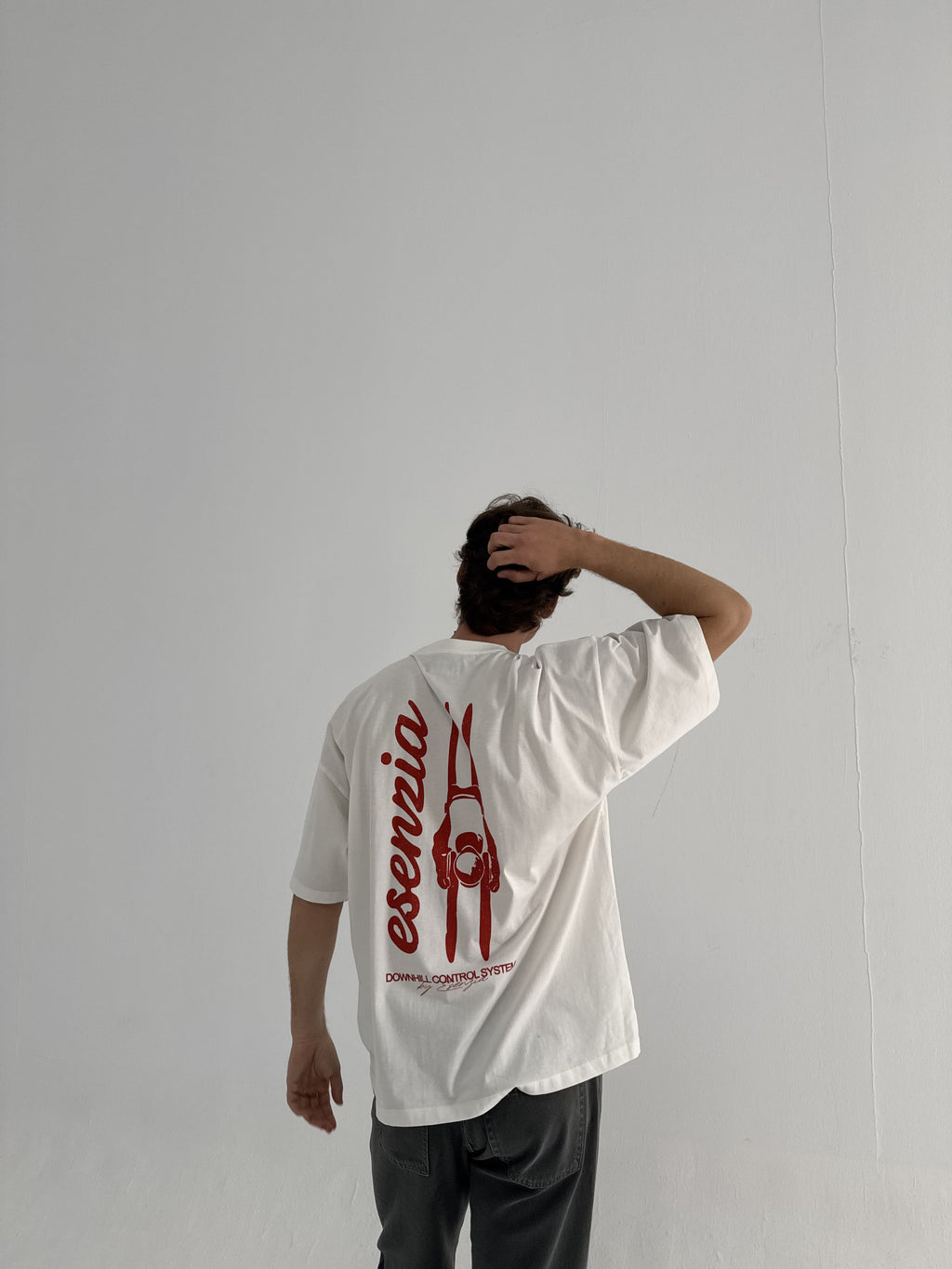 WHITE EQUIPMENT TEE