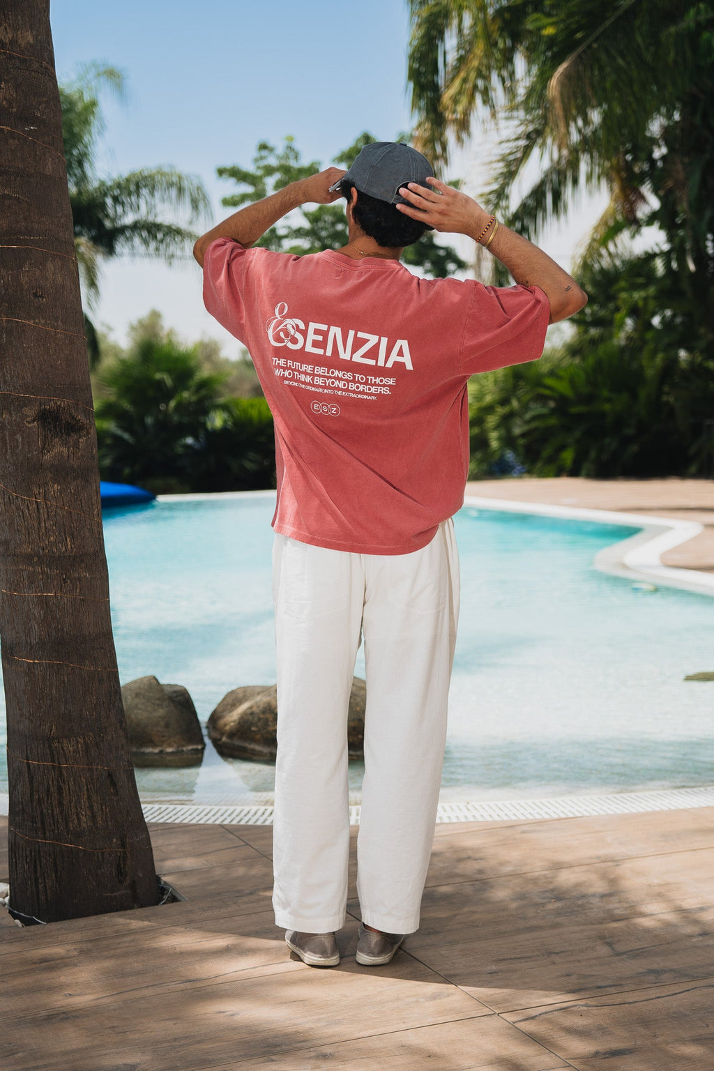 SCARLET DREAM TEE