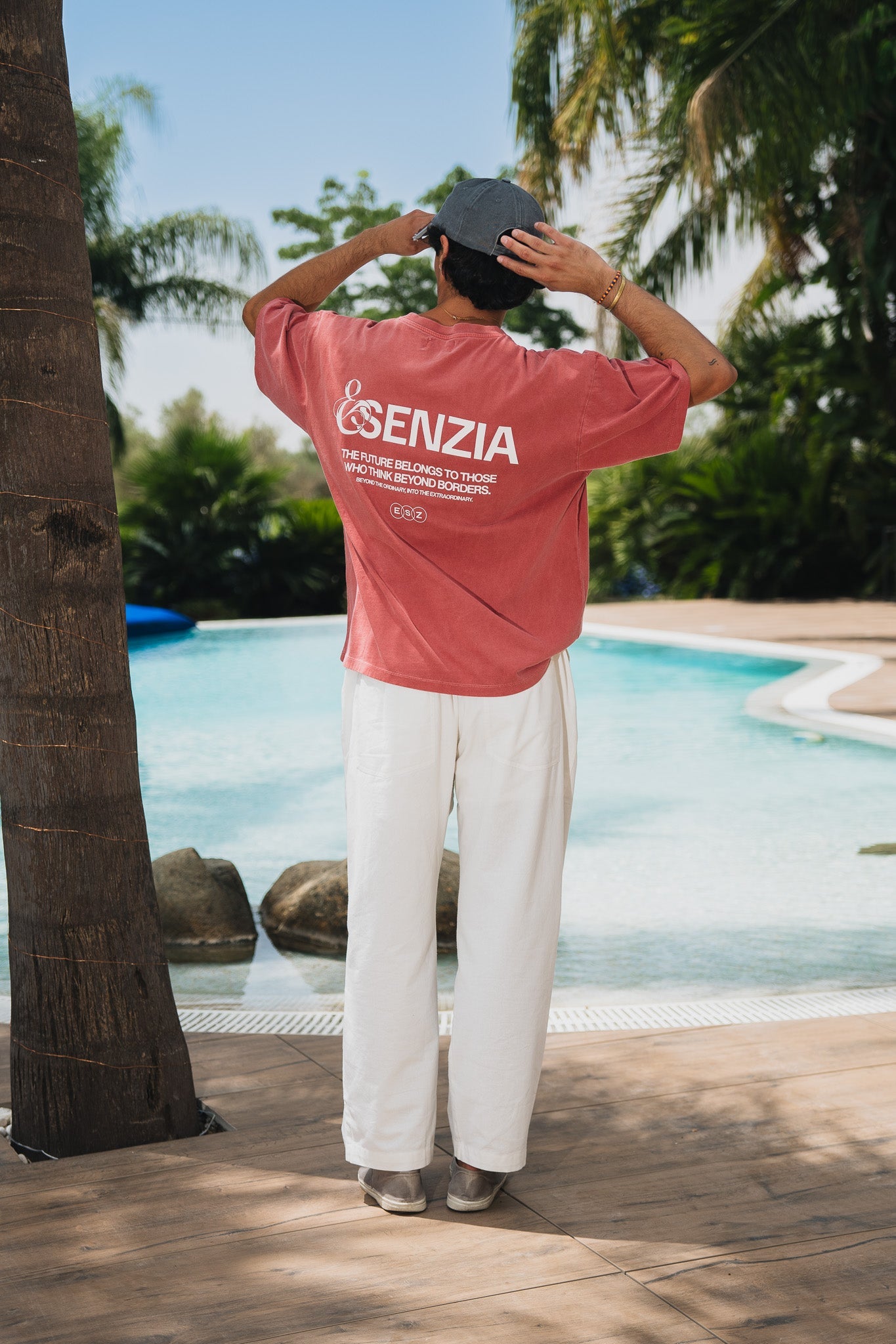 SCARLET DREAM TEE