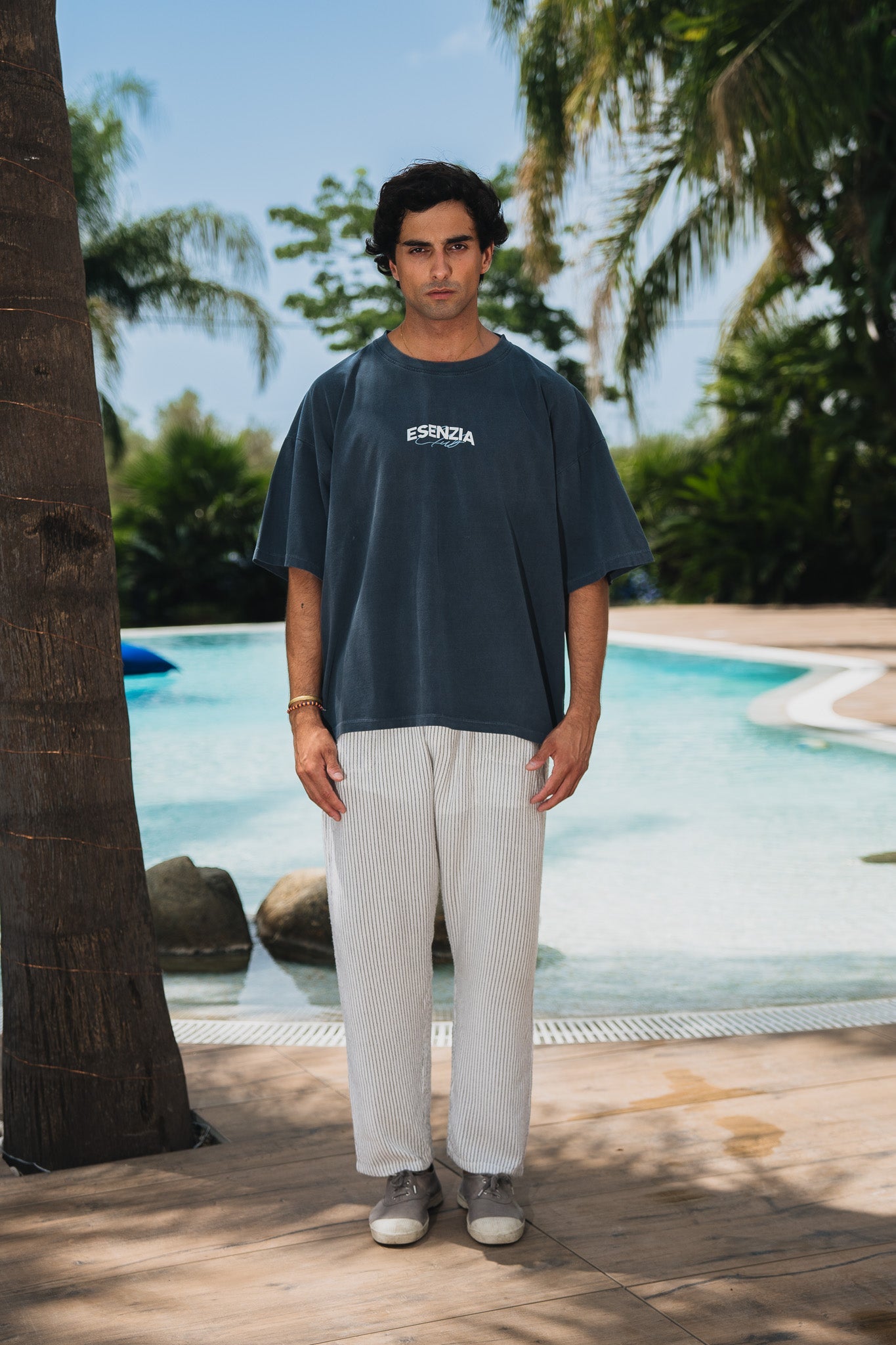 IRON SIGNATURE TEE