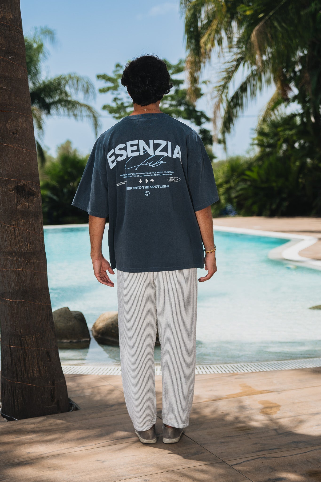 IRON SIGNATURE TEE