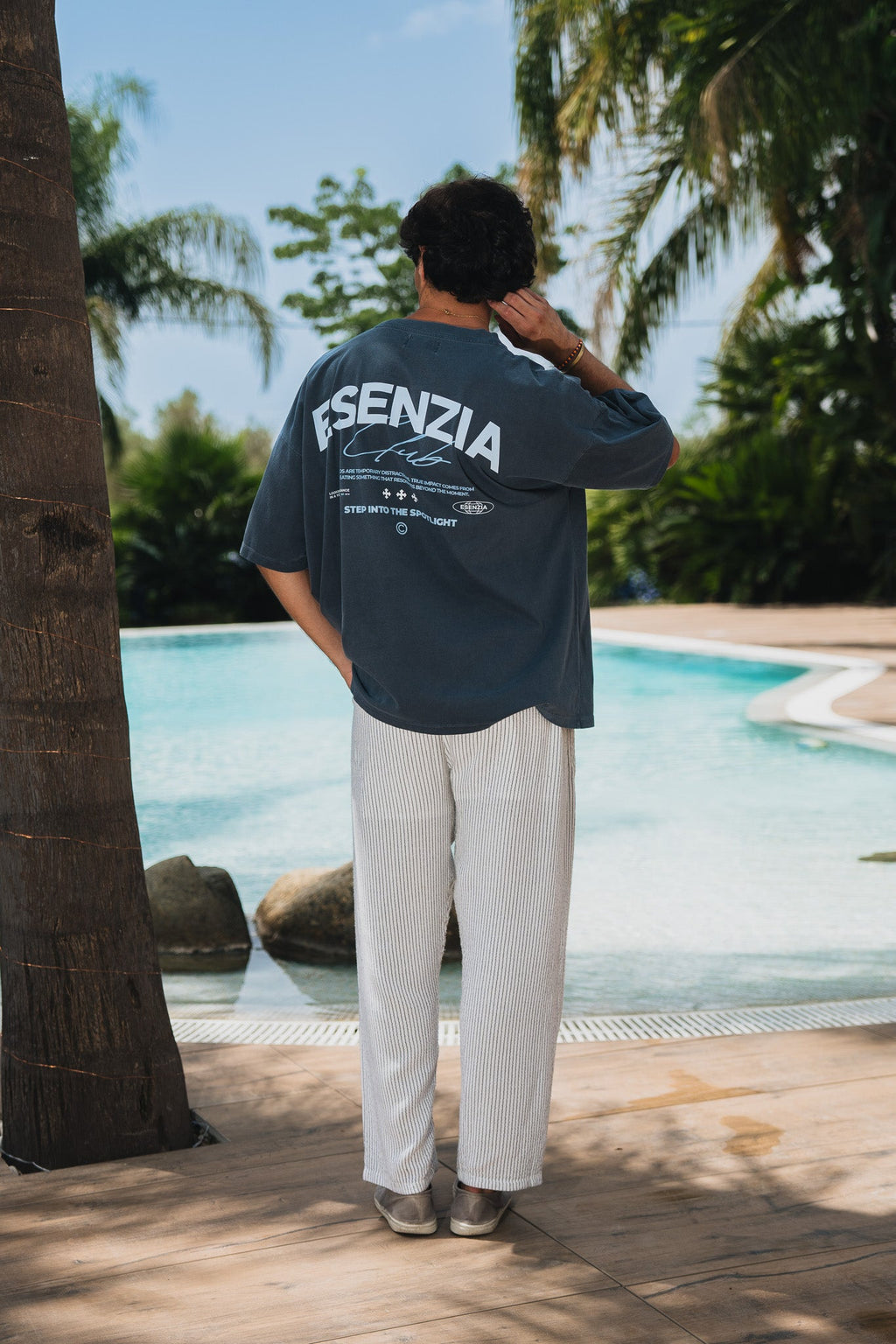 IRON SIGNATURE TEE