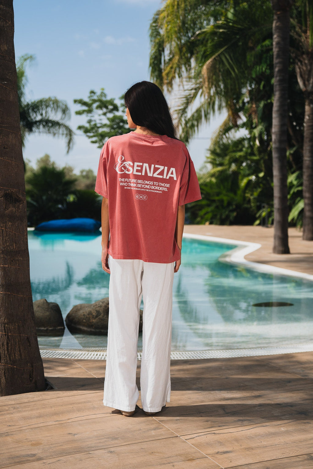 SCARLET DREAM TEE