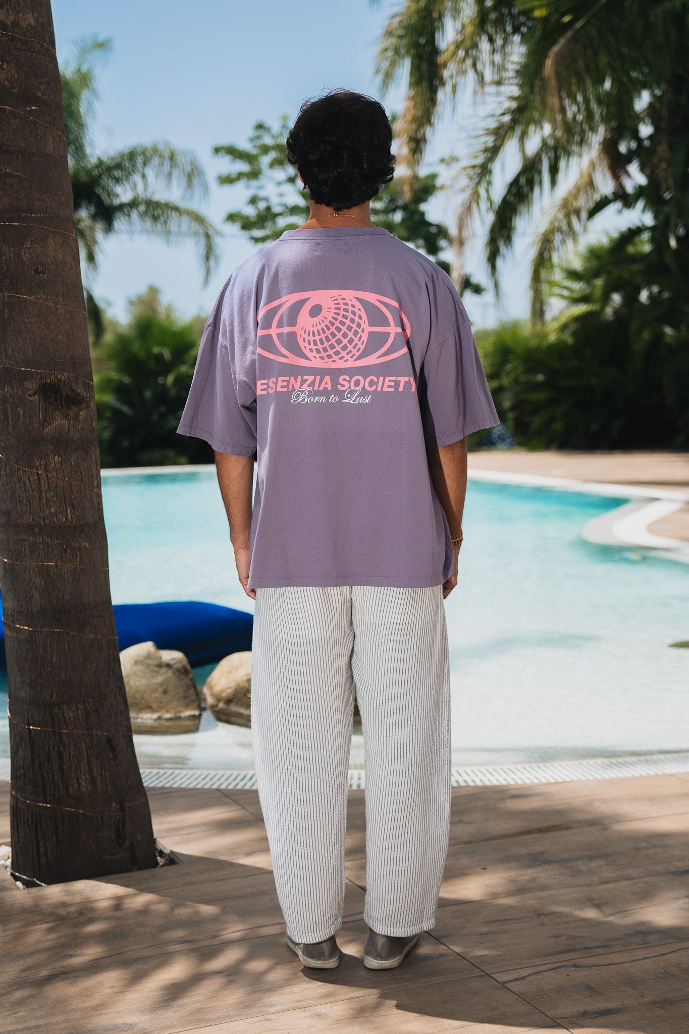 SOCIETY TEE