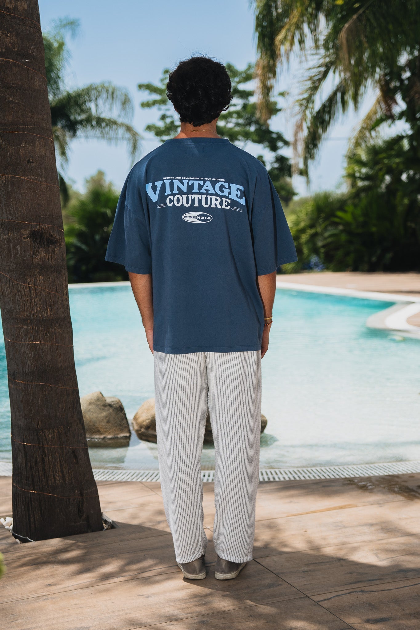 VINTAGE TEE