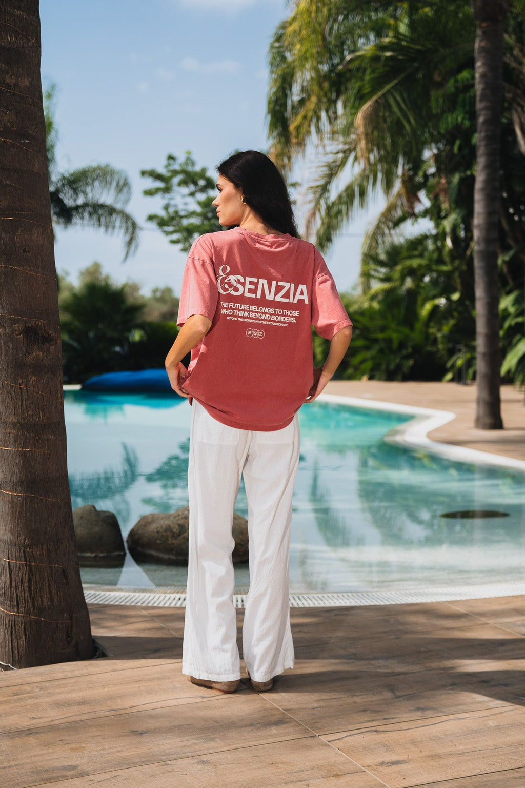 SCARLET DREAM TEE