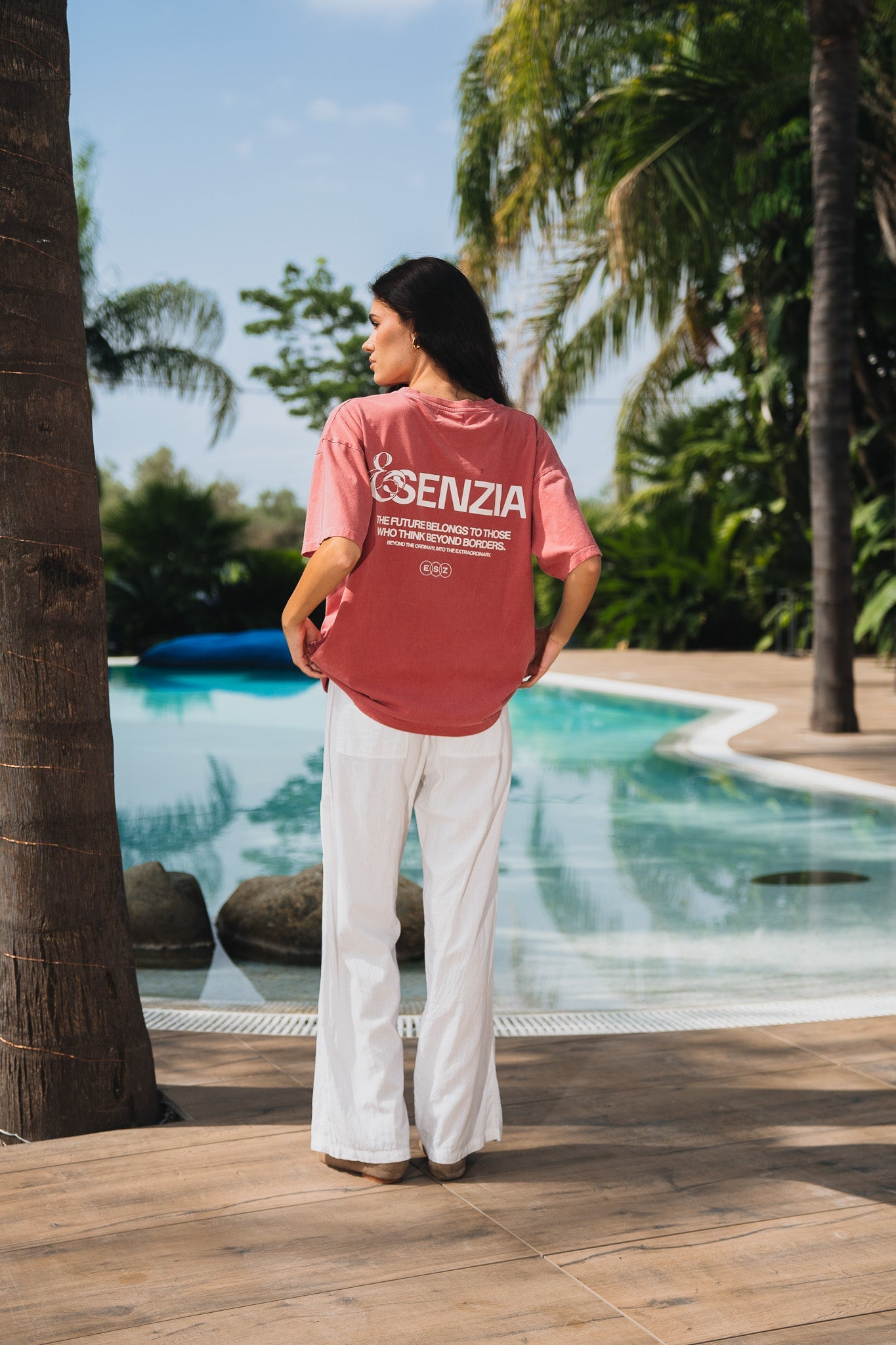 SCARLET DREAM TEE
