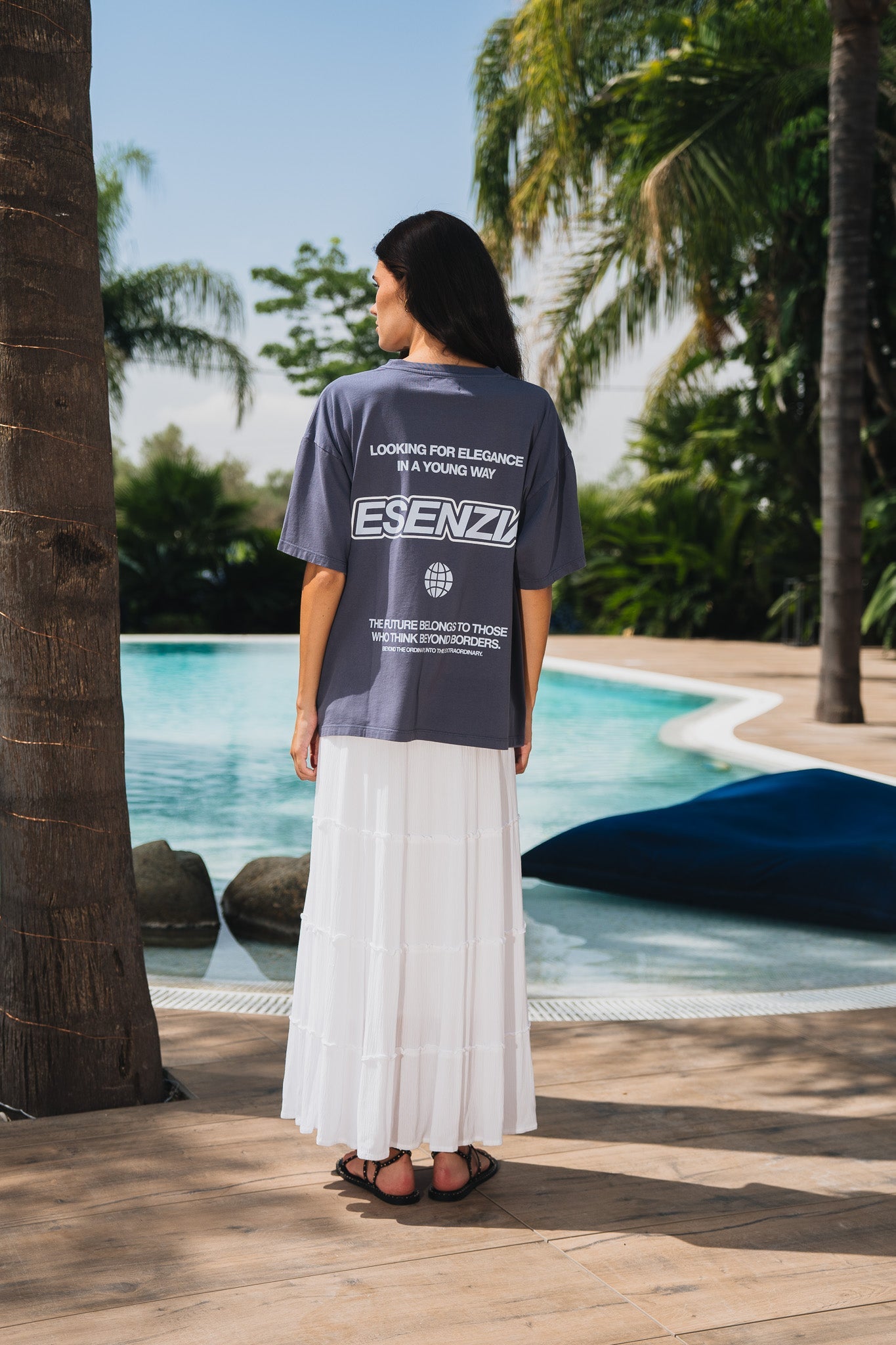 NAVY BEYOND TEE