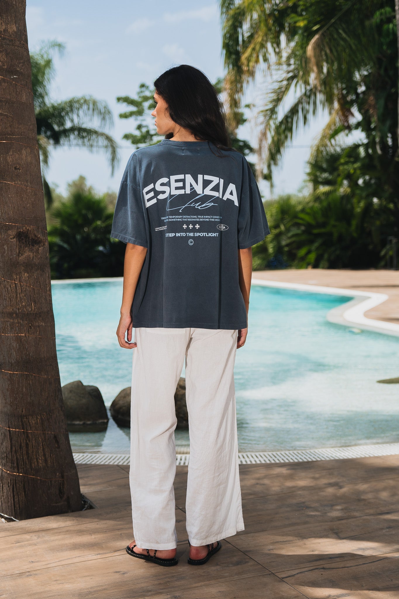 IRON SIGNATURE TEE