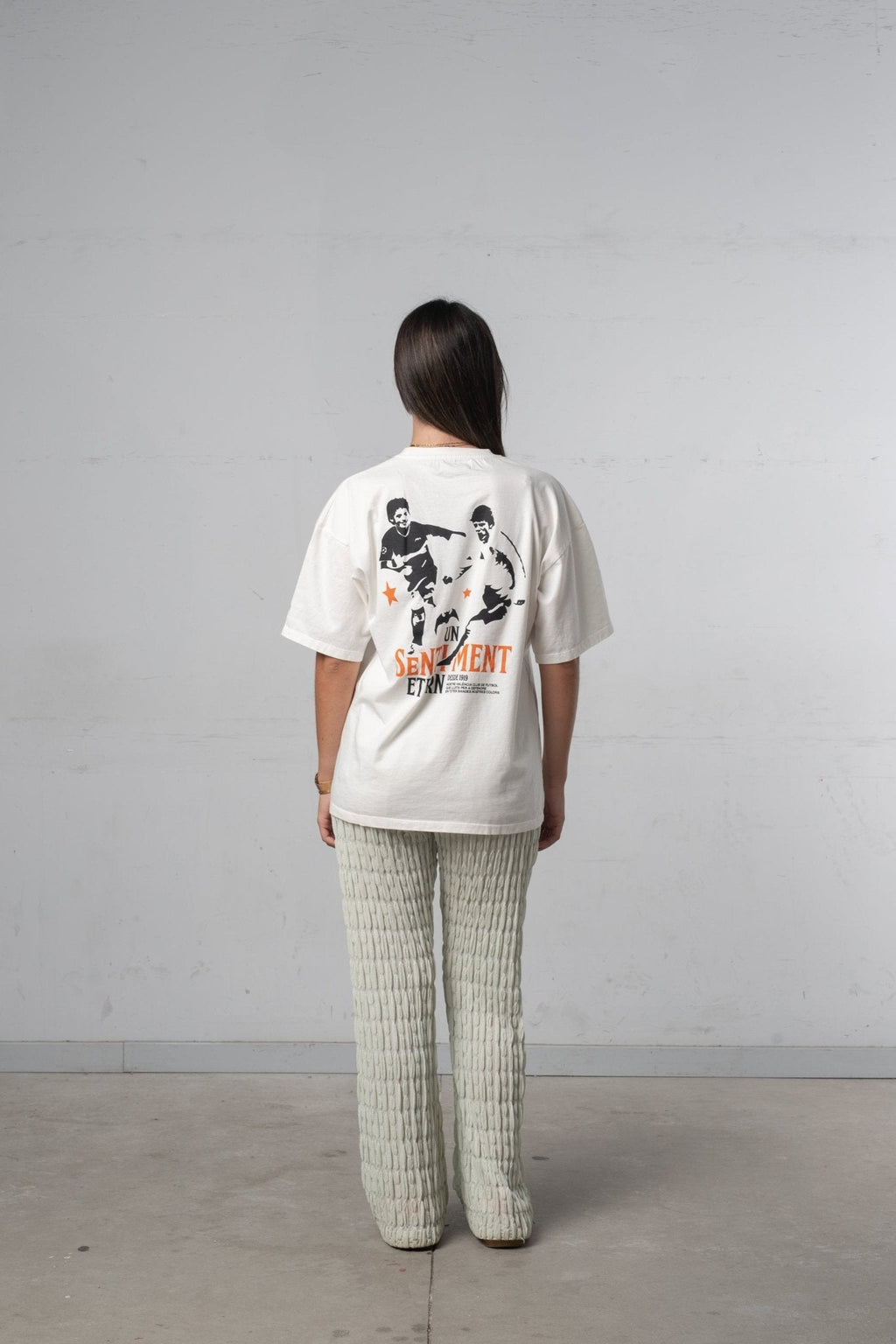 AMUNT TEE