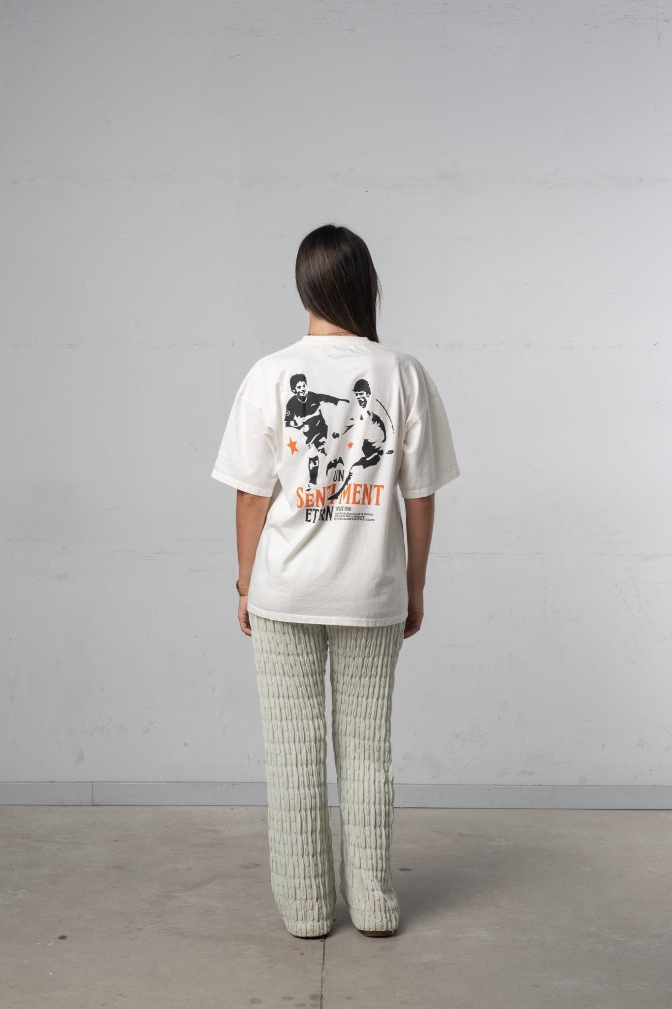 AMUNT TEE