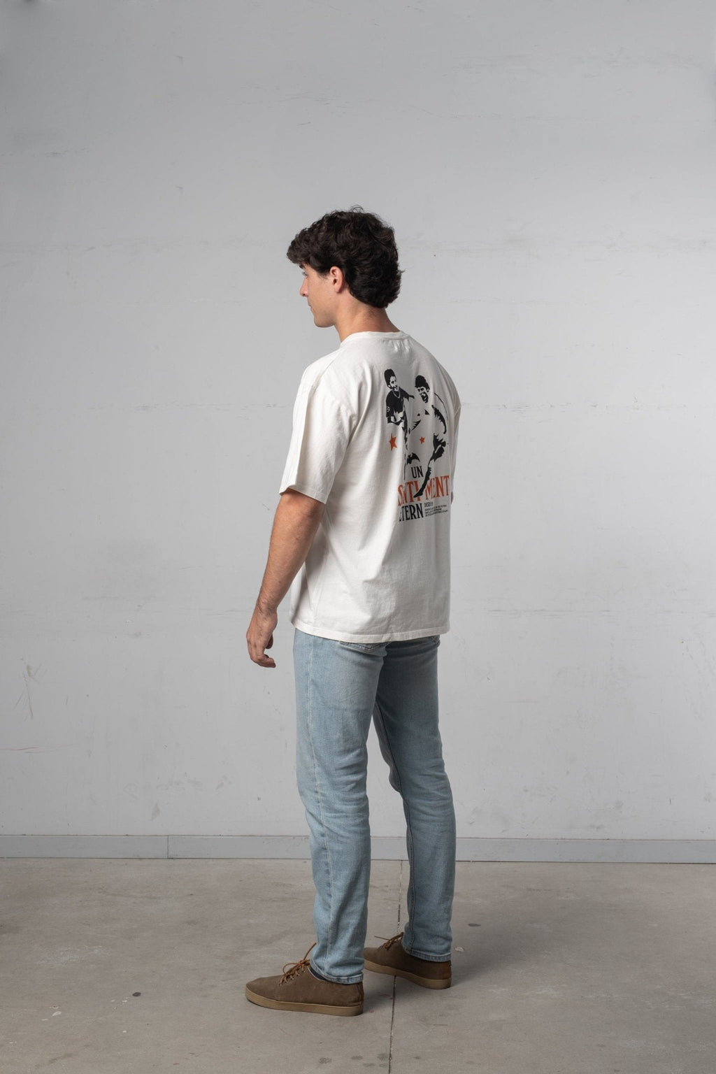 AMUNT TEE