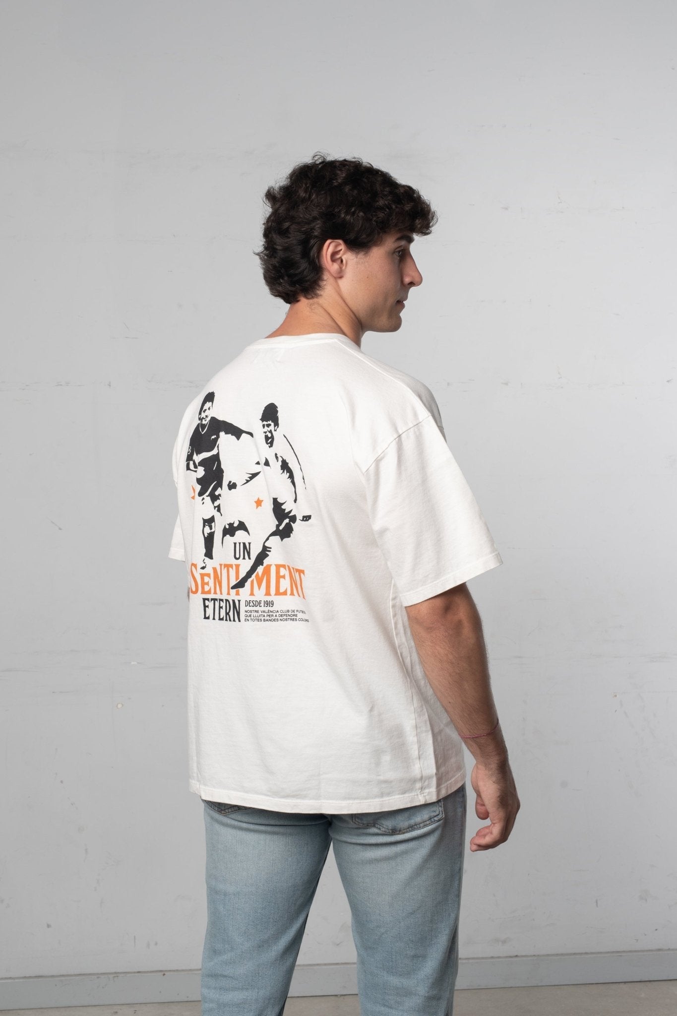 AMUNT TEE