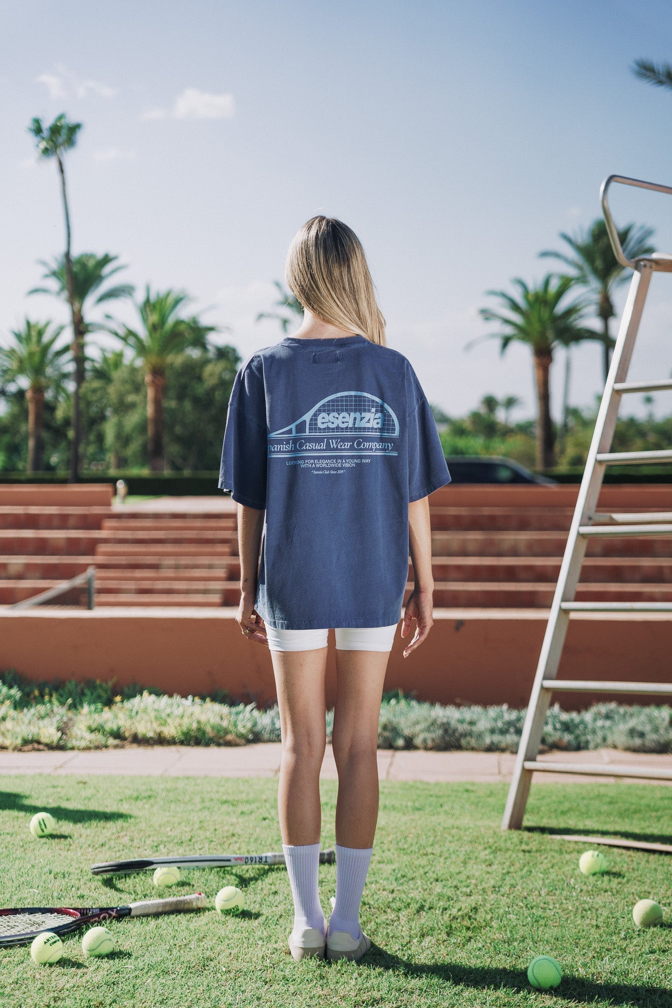 BLUE RUNWAY TEE