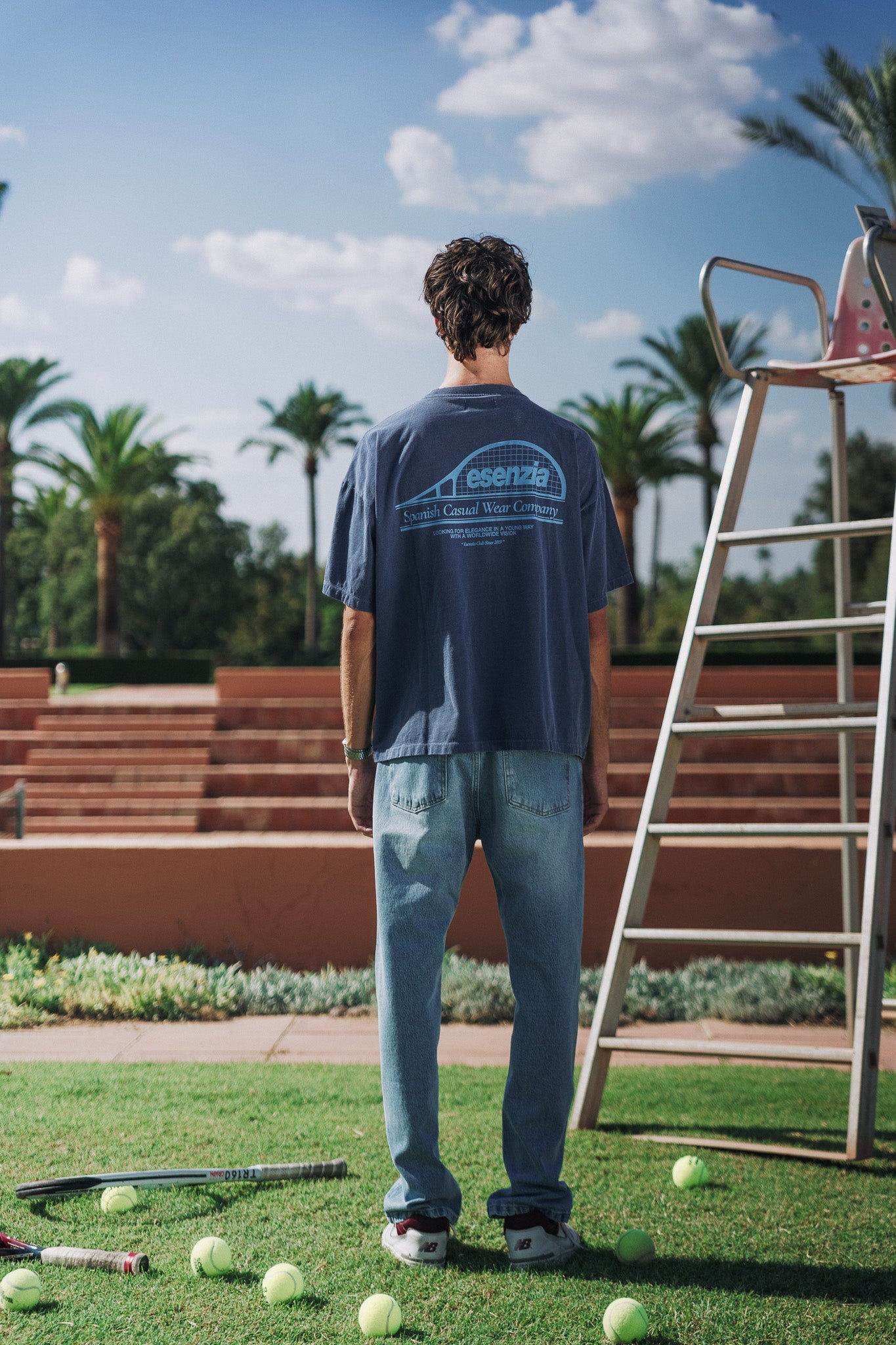 BLUE RUNWAY TEE