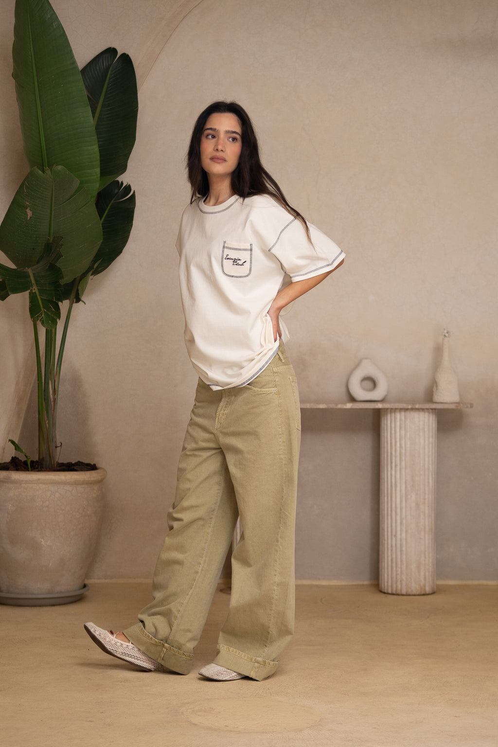 HEAVYWEIGHT WHITE STITCH TEE