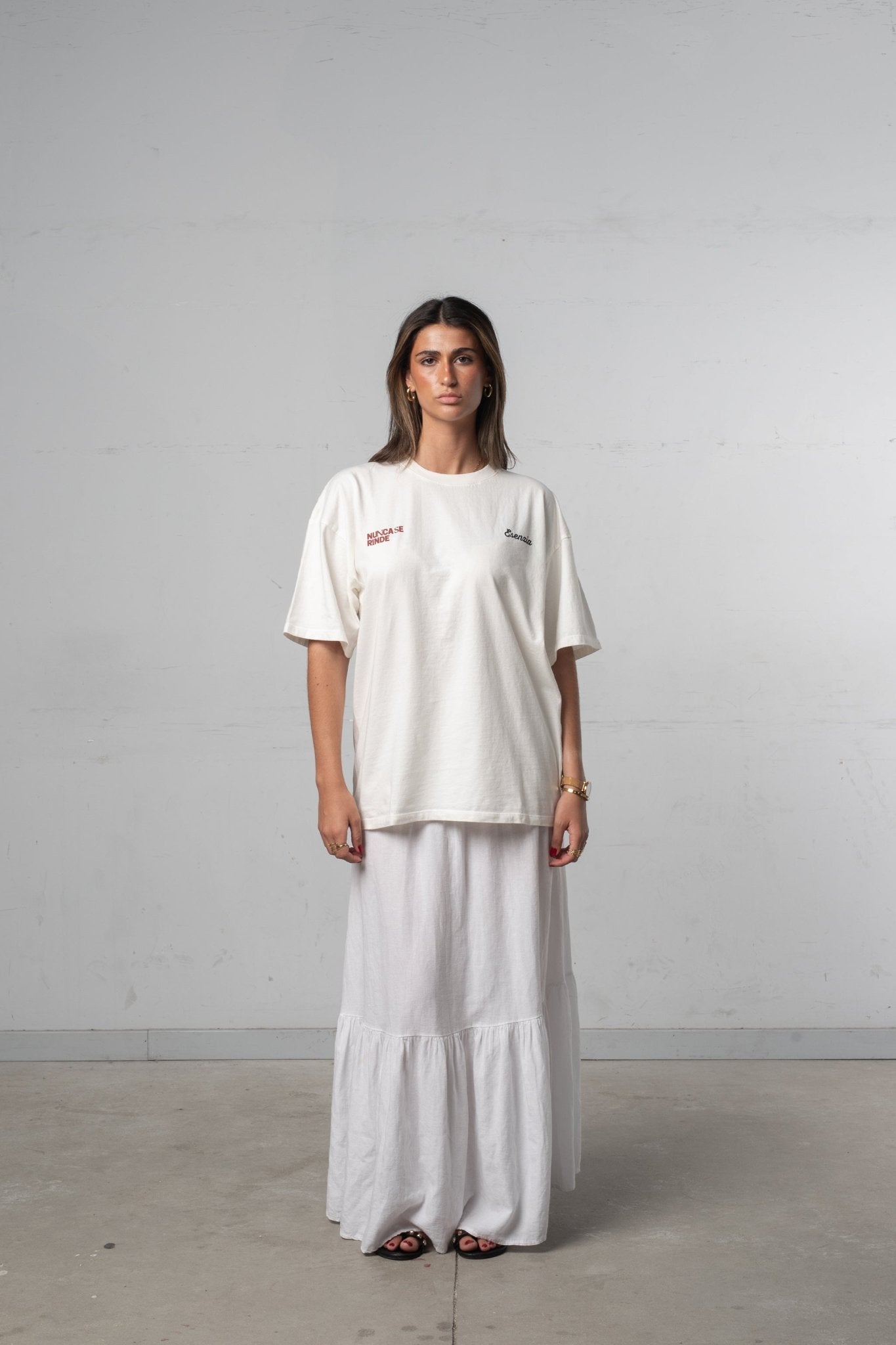 NEVER SURRENDER TEE