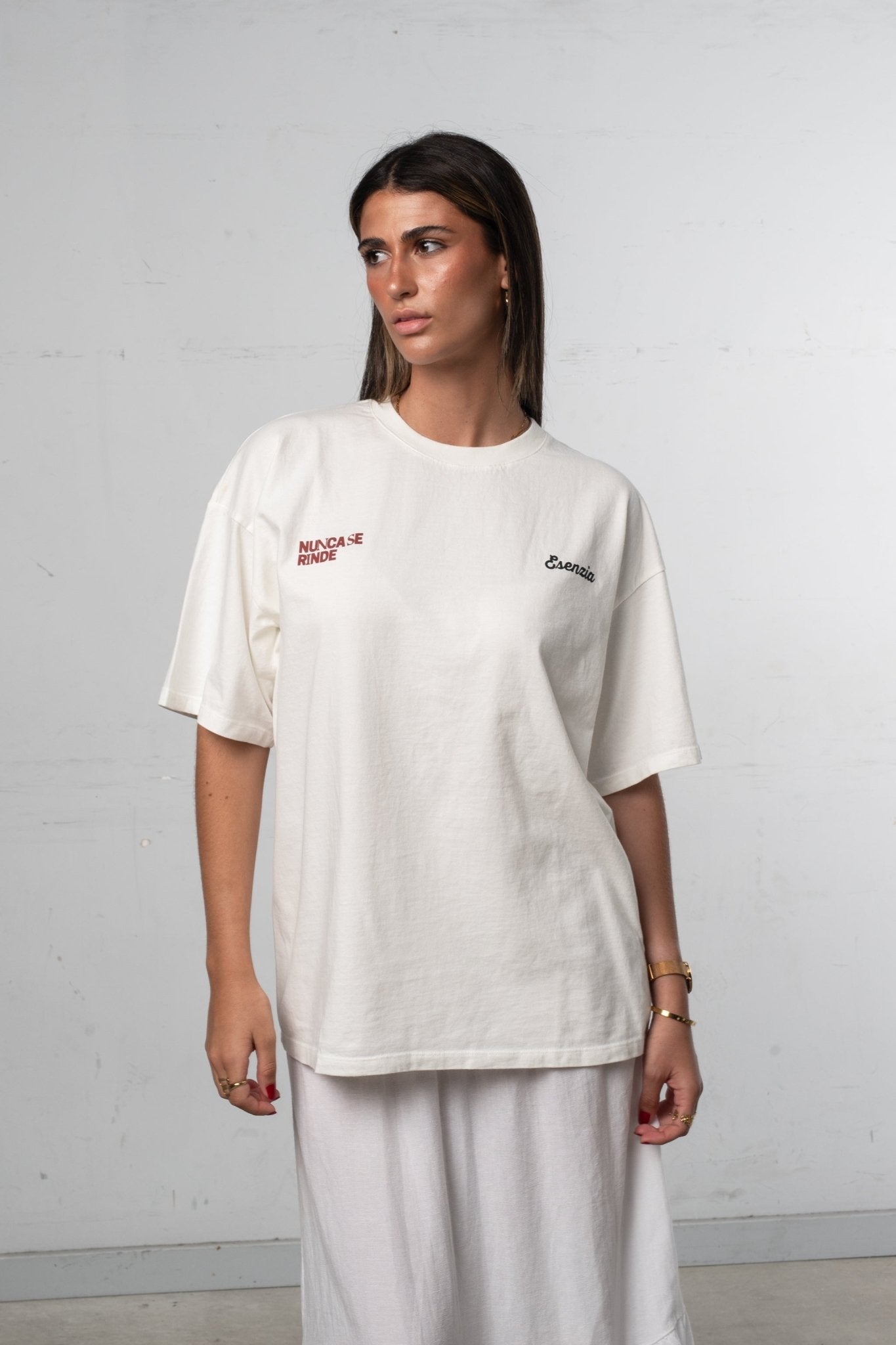 NEVER SURRENDER TEE