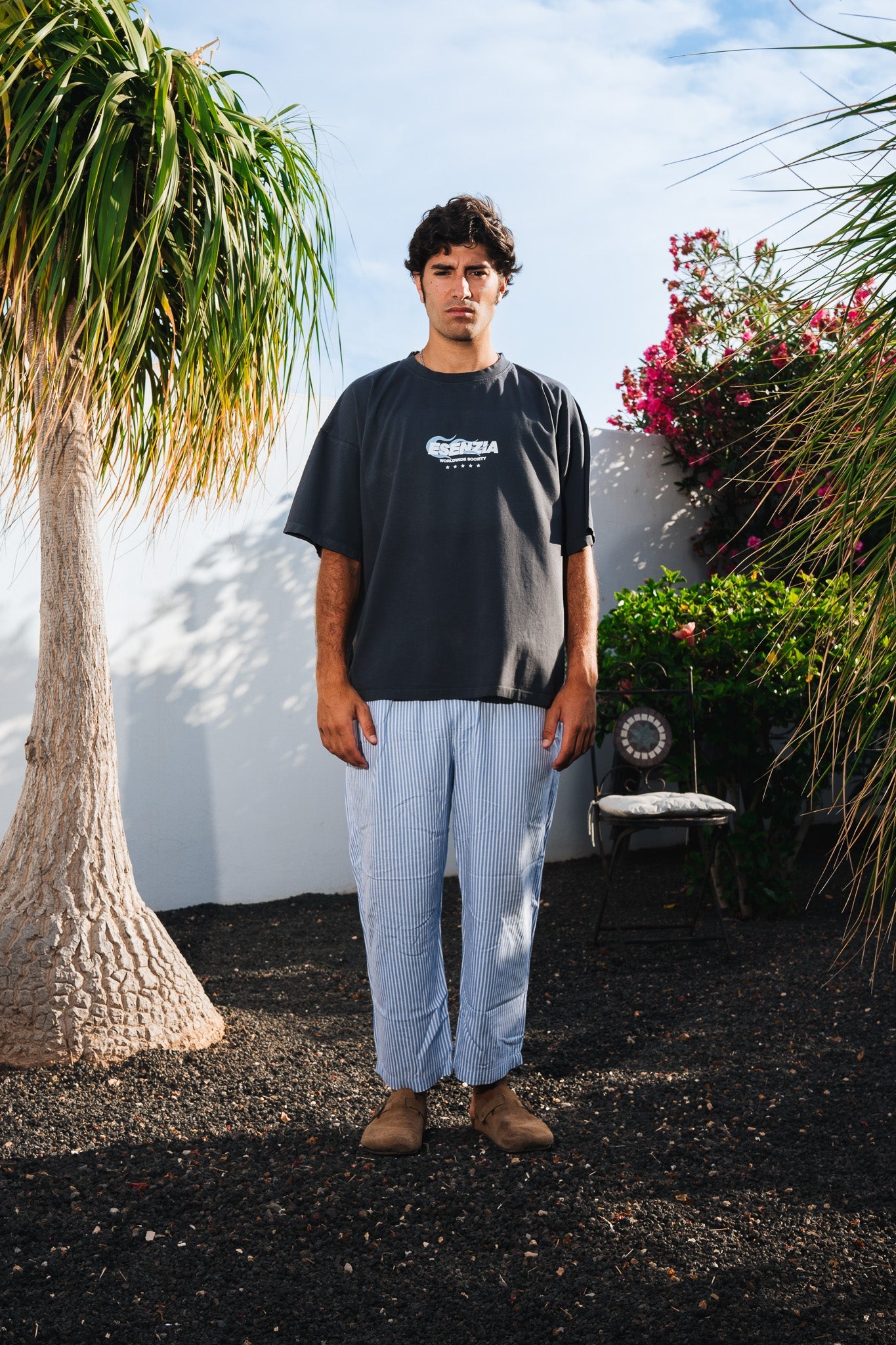 BLACK VOLCANO TEE