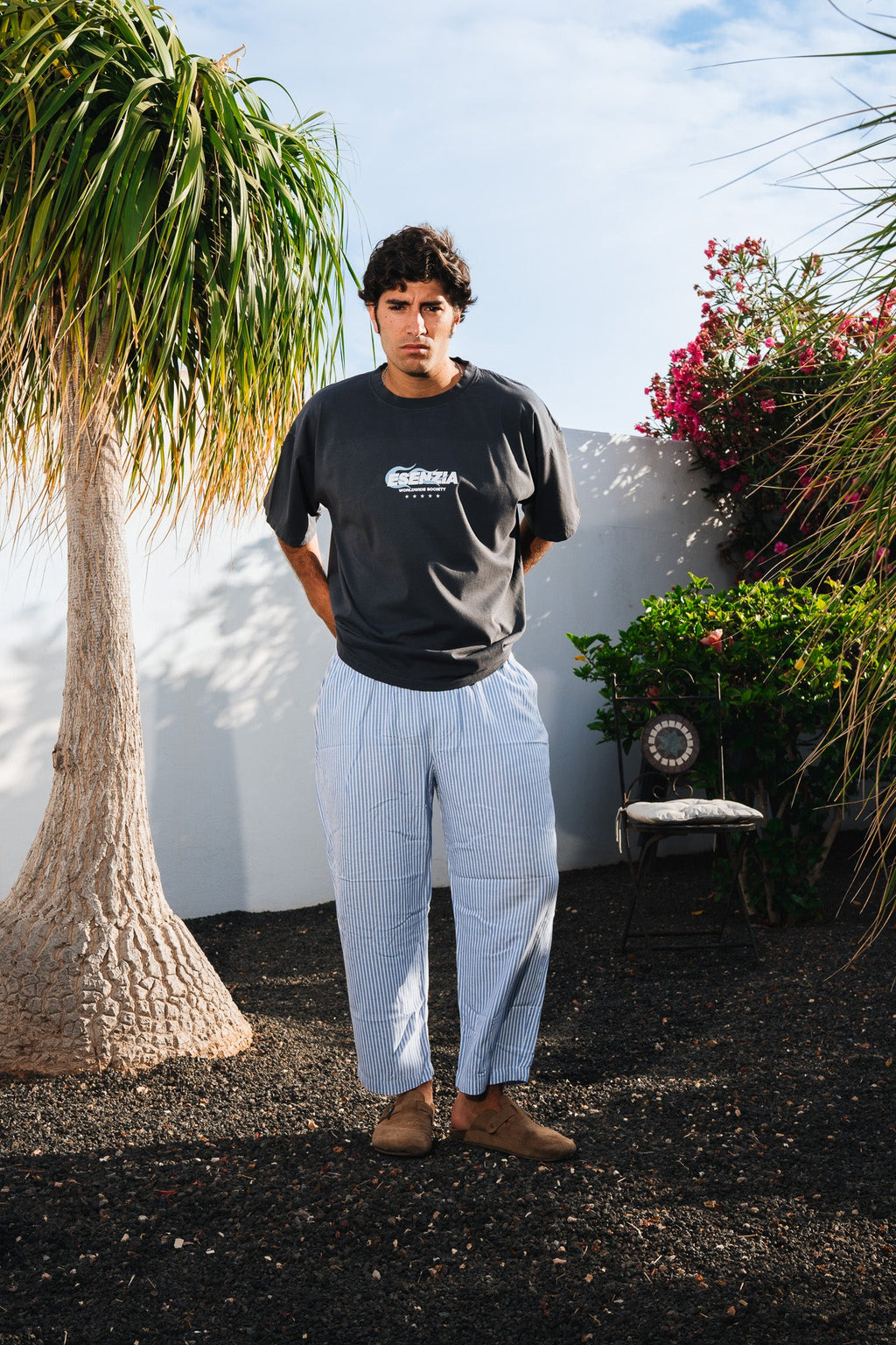 BLACK VOLCANO TEE