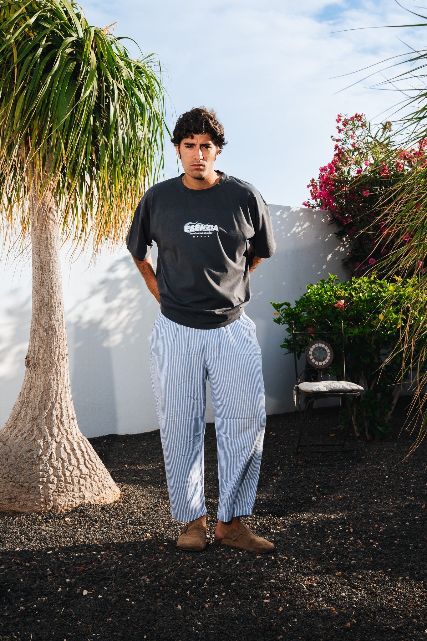 BLACK VOLCANO TEE