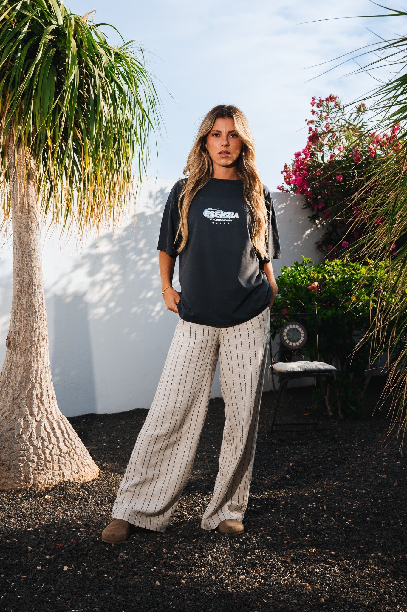 BLACK VOLCANO TEE