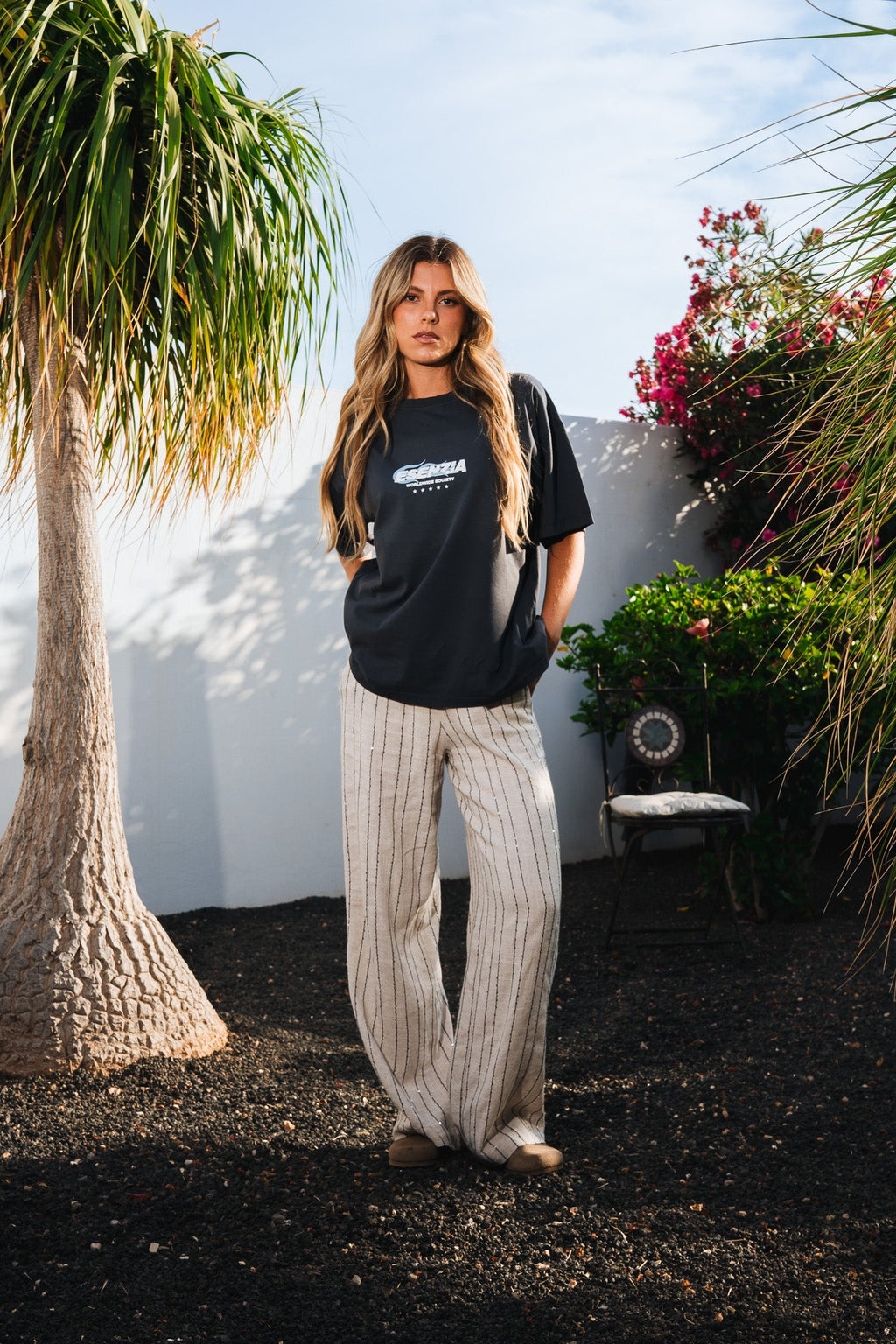 BLACK VOLCANO TEE