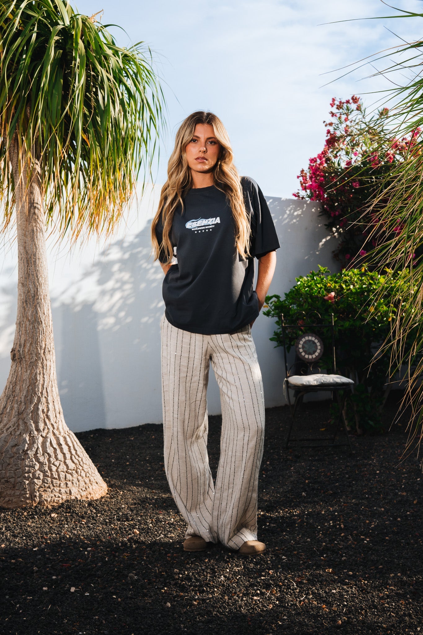 BLACK VOLCANO TEE