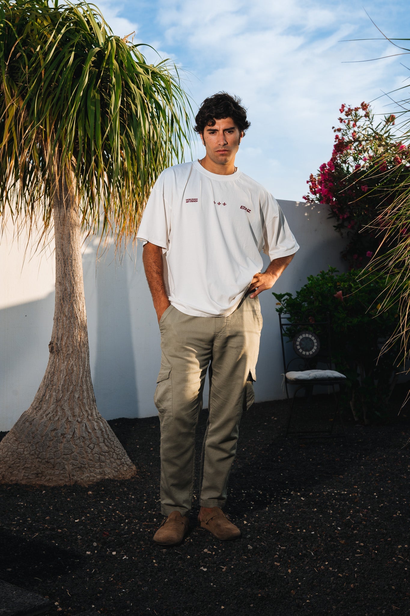 WHITE PAPAGAYO TEE