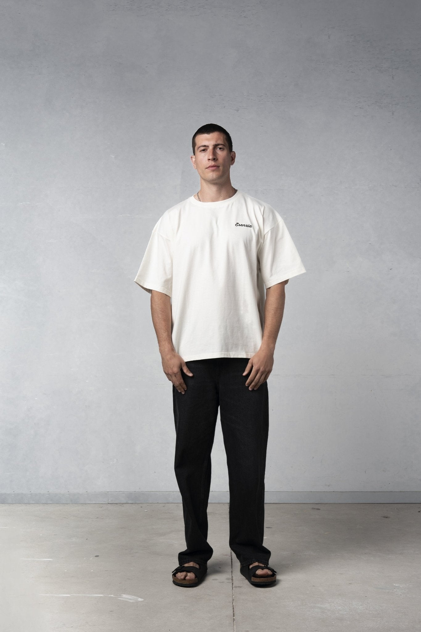 WHITE D10S TEE